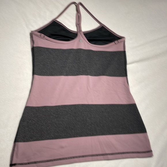 Lululemon tank - Picture 3 of 4